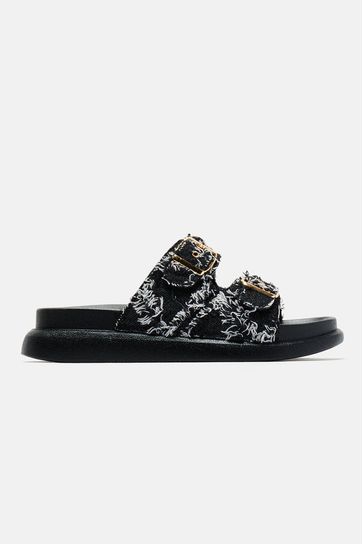 Doing Things Flat Sandals - Black