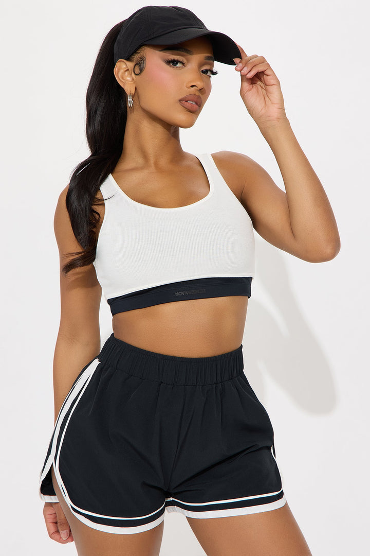 Cross Court Elevate Double Layered Sports Bra - White/Black