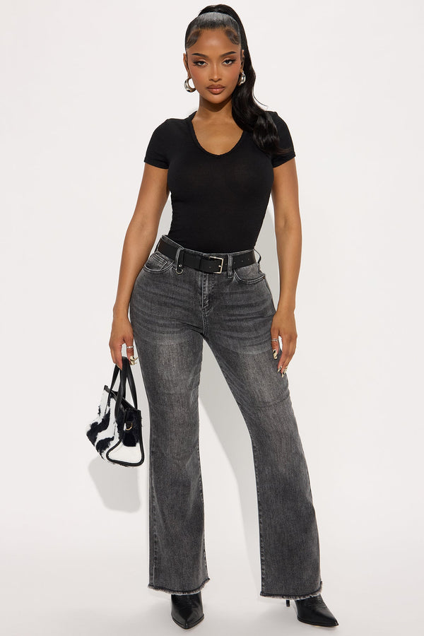Petite Best Behavior Stretch Flare Jean - Black Wash