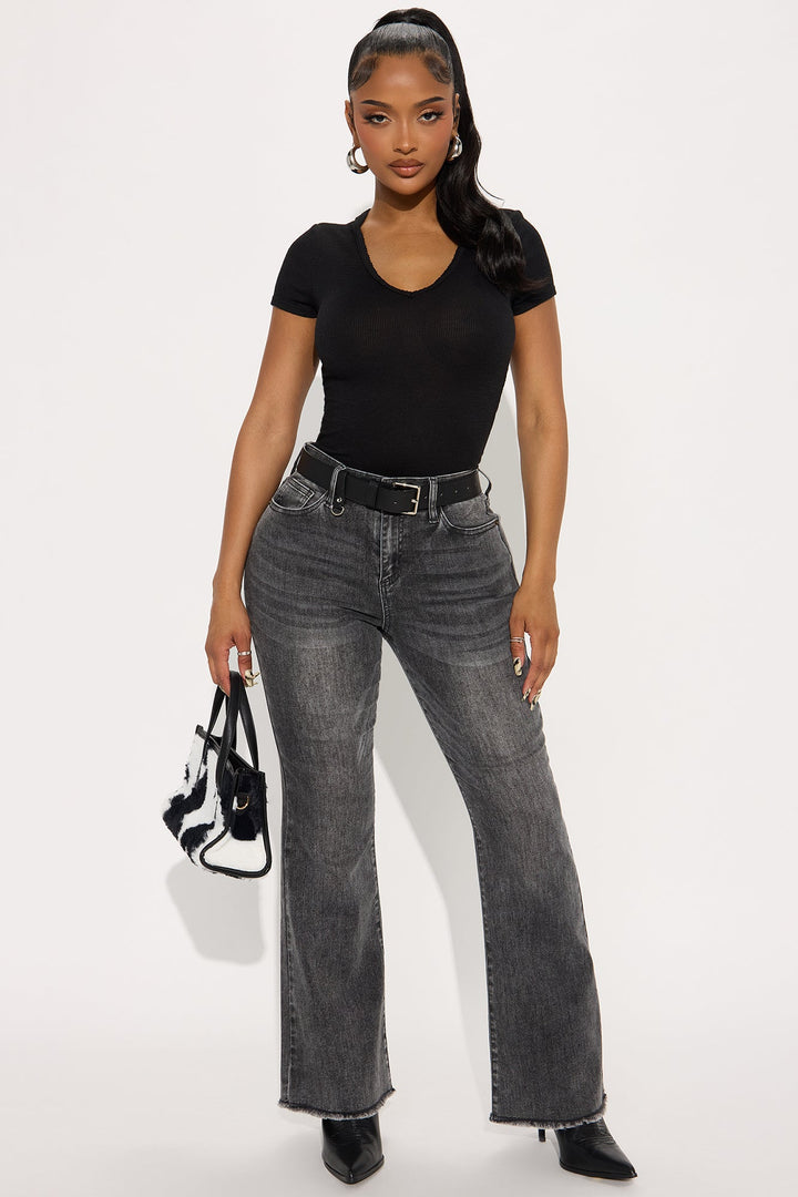Petite Best Behavior Stretch Flare Jean - Black Wash