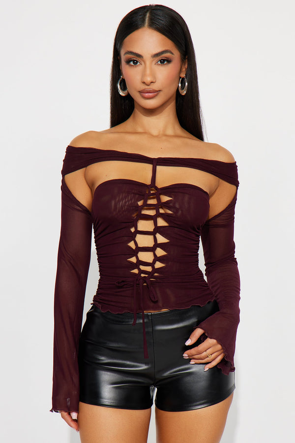 Out Of Town Mesh Off Shoulder Top - Plum