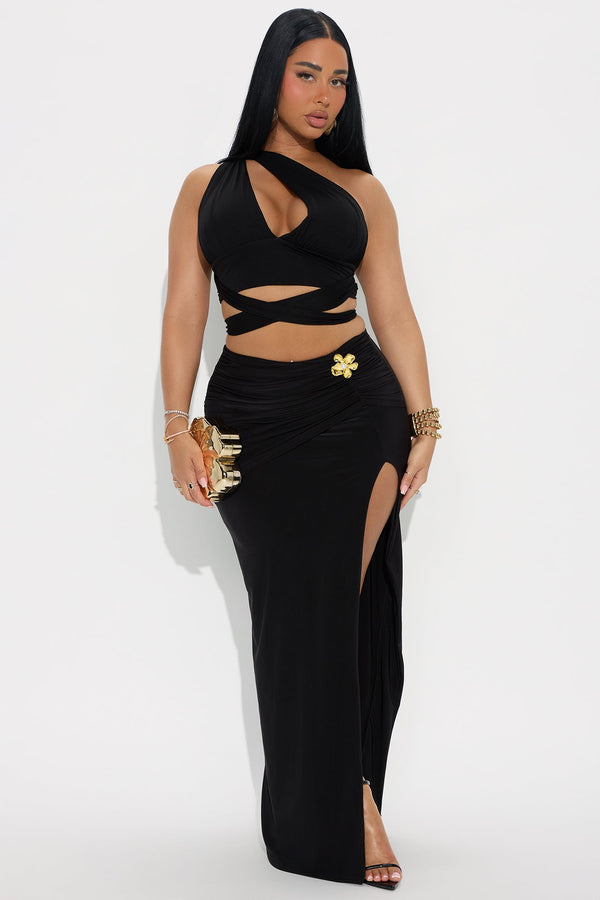 Different Direction One Shoulder Cut Out Top - Black