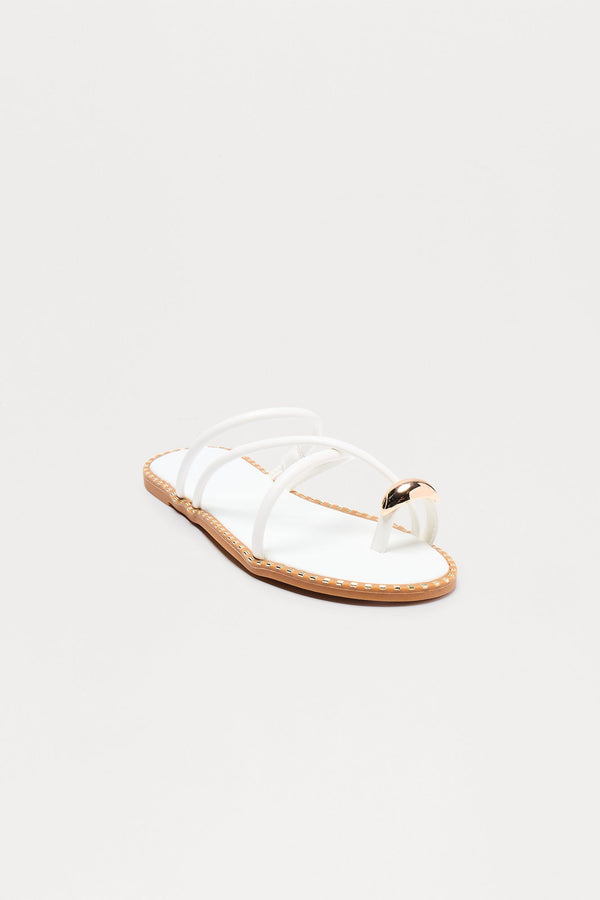 Cruiser Toe Ring Sandals - White