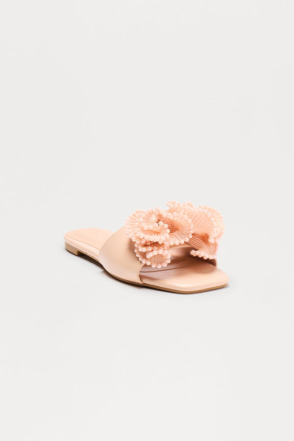 Cheer Pearl Ruffle Sandals - Nude