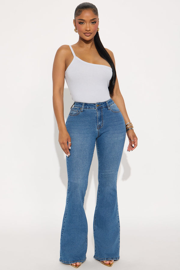 Tall Vibe Check Curvy Stretch Flare Jeans  - Medium Wash