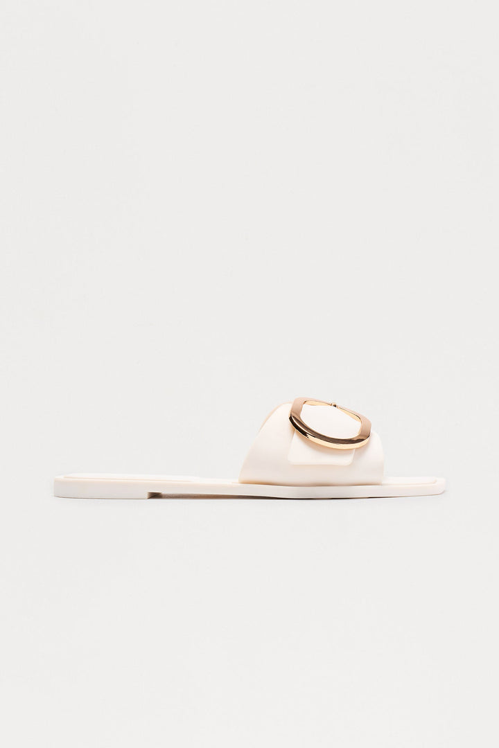 Stetson Buckle Slip On Sandals - Ivory