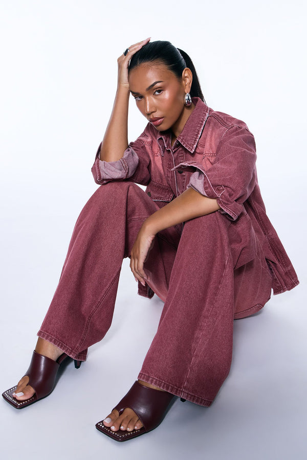 Slow Fade Straight Leg Jeans - Burgundy