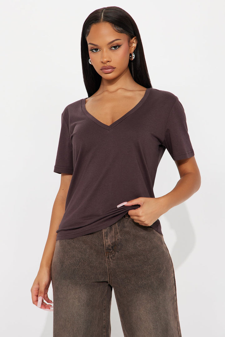 Ava V-Neck Tee - Brown