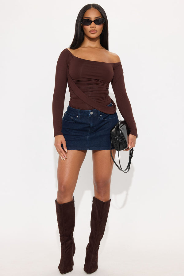 Gilda Off Shoulder Long Sleeve Bodysuit - Brown