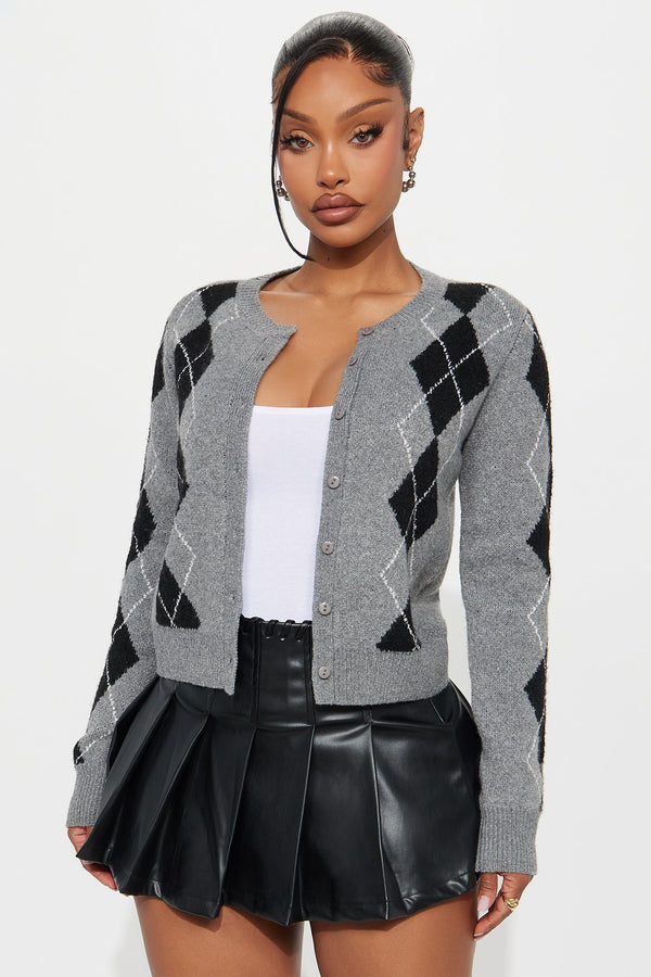 She Reads Argyle Sweater - Grey/combo