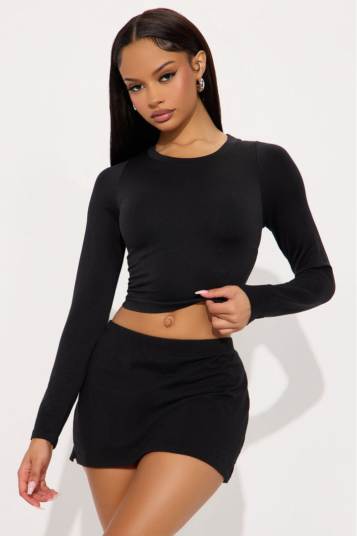 Bria Crew Neck Basic Top - Black