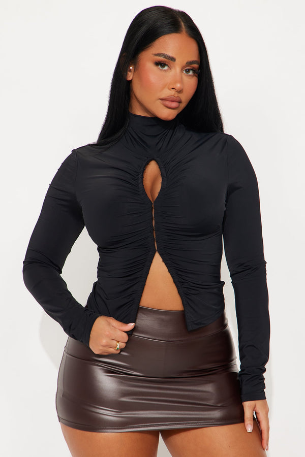Honeymoon Trip Ruched Long Sleeve Top - Black