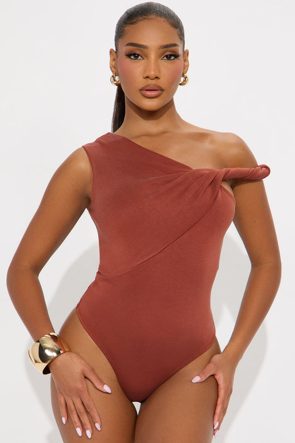Midnight Views Twist Off Shoulder Bodysuit - Camel