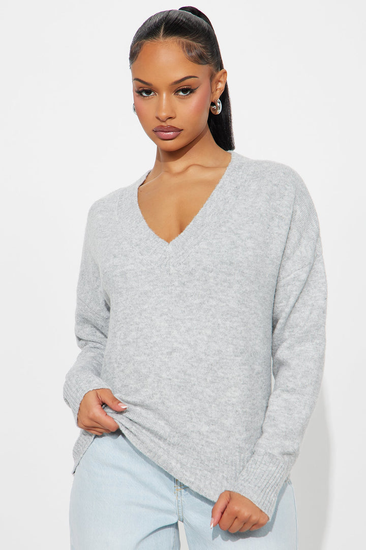 Kaitlyn V Neck Sweater - Heather Grey