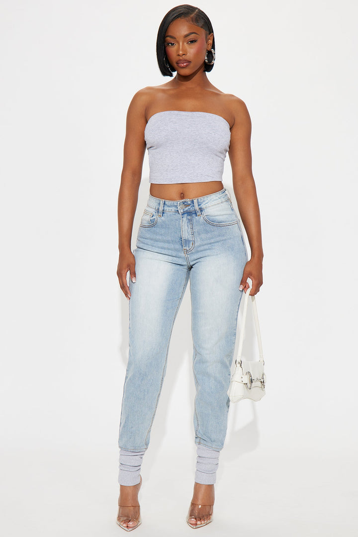 Cuff You Up Tapered Jeans - Light Wash