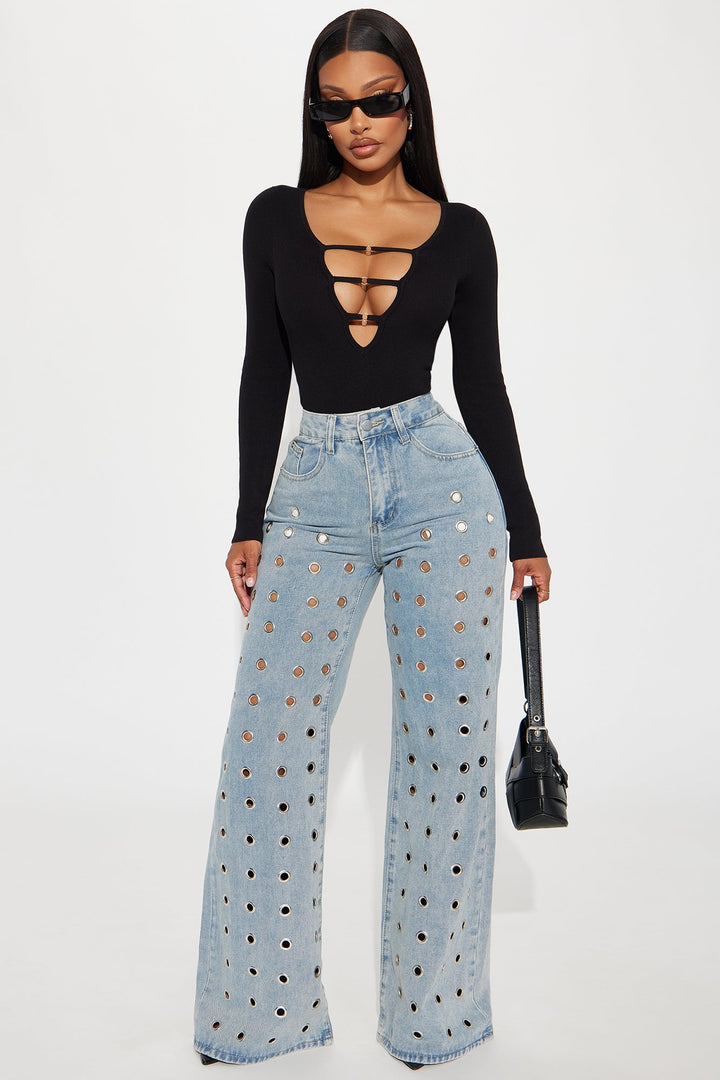 Throwing You Off Grommet Rigid Flare Jeans - Light Wash