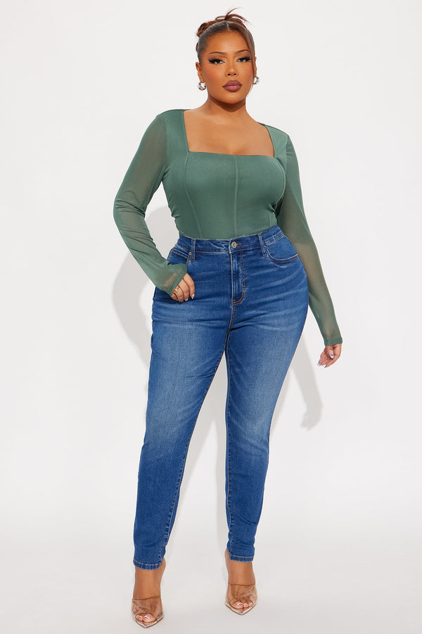 Hourglass High Rise Skinny Jeans - Medium Wash