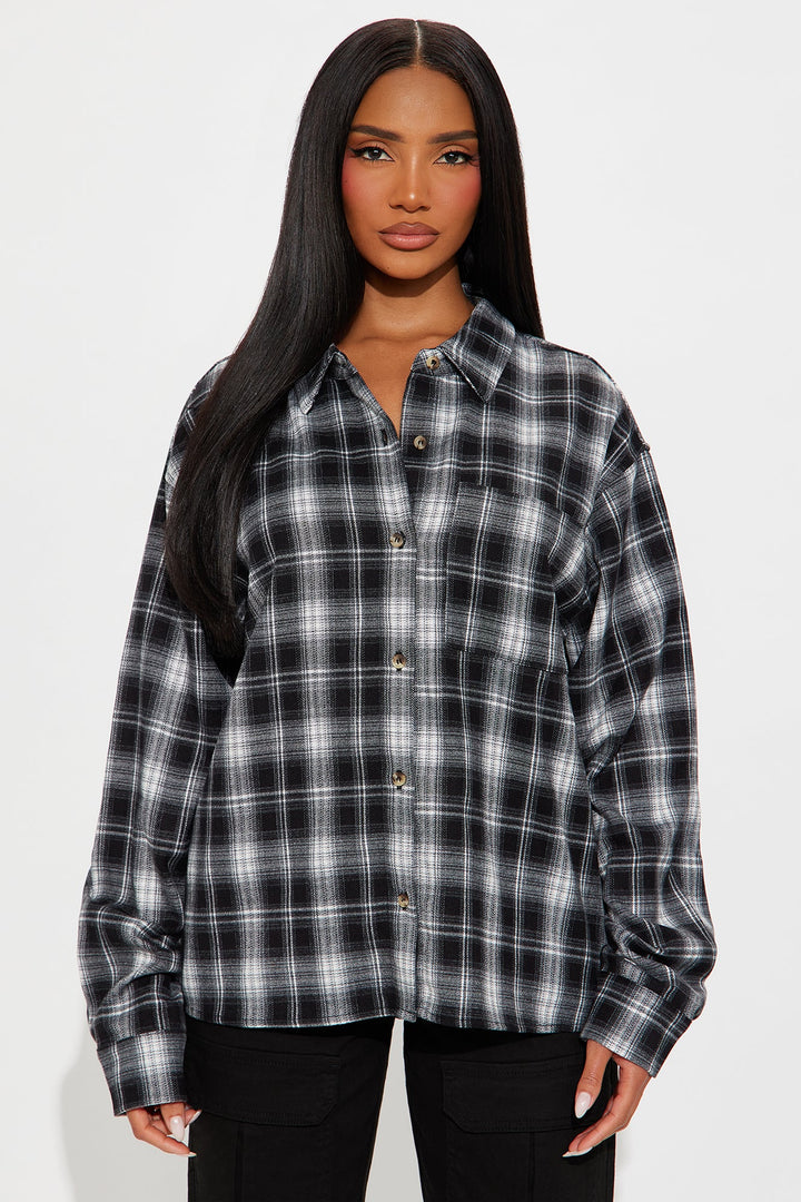 You Know Me Plaid Shirt - Black