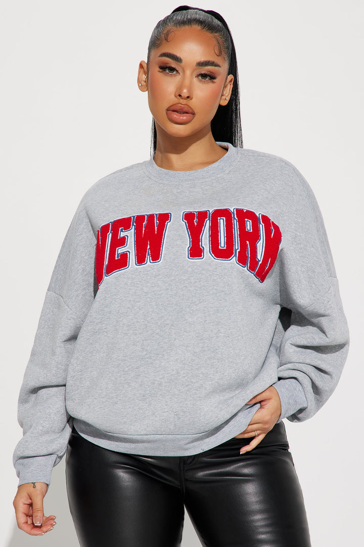 New York Chenille Patch Sweatshirt - Heather Grey