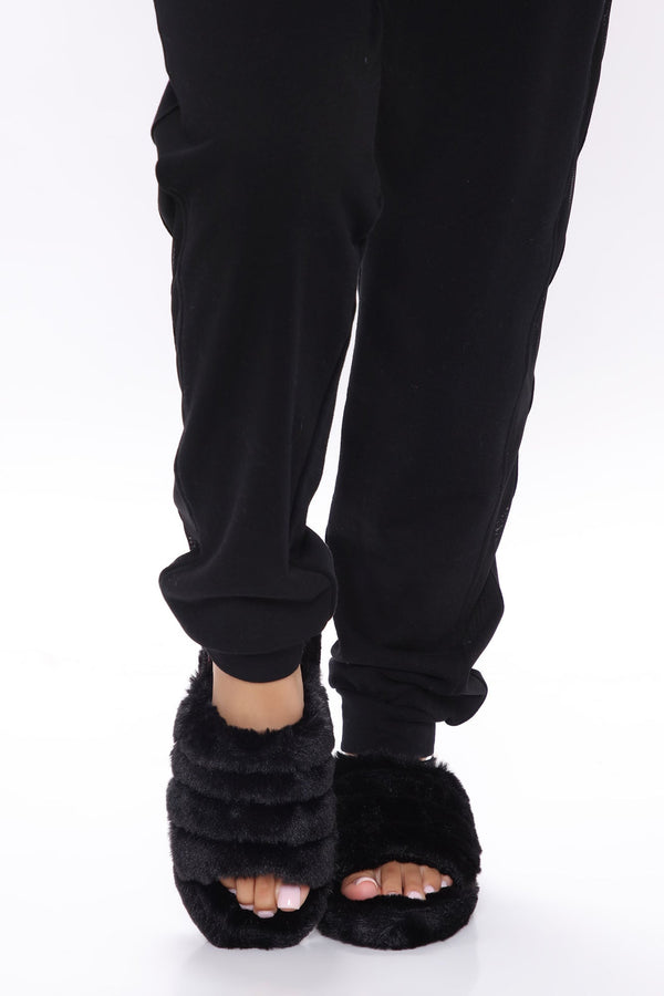 Cozy Mood Slippers - Black